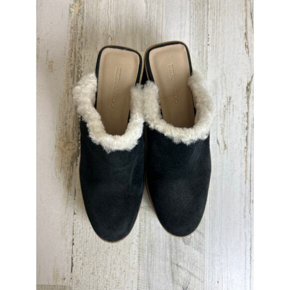 Bernardo Women’s 8.5 Sky Black Suede Shearling Platform Clogs Wooden Heel shoe - Picture 3 of 8
